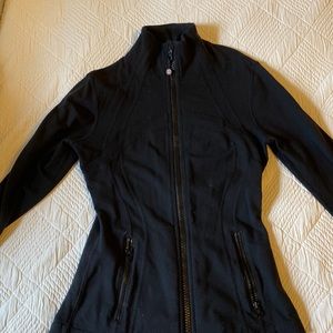 Lululemon black zip up running jacket size 0/2